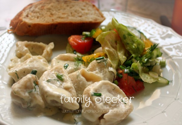 Anna’s Russische Pelmenis mit Salat