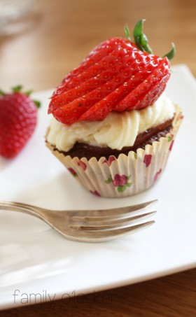 Erdbeer-Sahne-Cupcakes