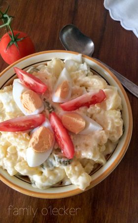 Westfälischer Kartoffelsalat mit Gürkchen und Ei nach Oma Doris